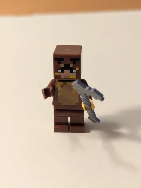 Lego Honey Bear Skin 21241 Minecraft Minifigure with Axe