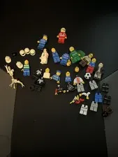 Lego Lot with Minifigures and Minifigure Pieces Of Harry Potter, Star Wars, Etc.