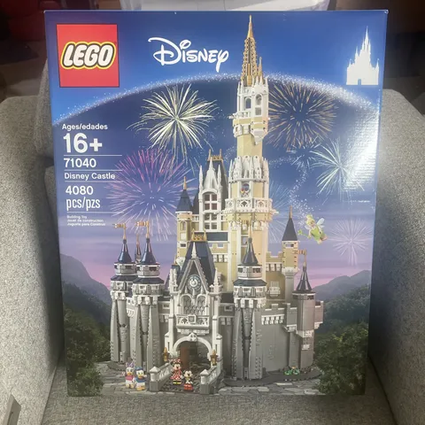 LEGO Disney: The Disney Castle (71040)