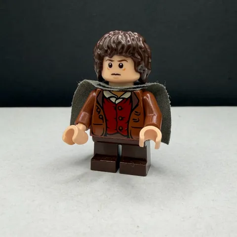 LEGO Lord of the Rings Frodo Baggins Brown Jacket Minifigure lor003 Genuine LEGO