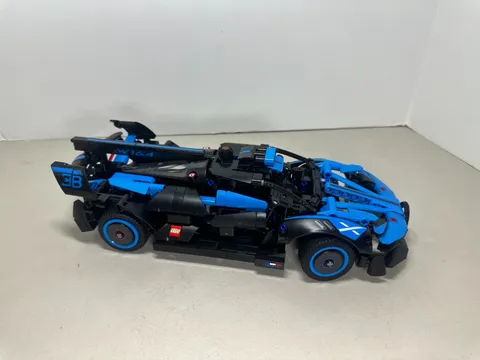 LEGO TECHNIC: Bugatti Bolide Agile Blue (42162) Complete