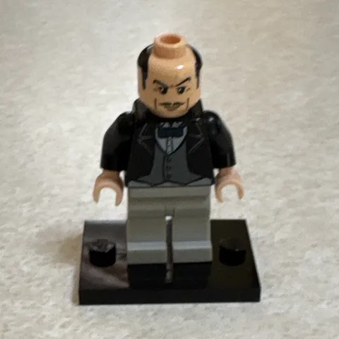 LEGO Batman Alfred Original Minifigure with Ice Block from Batcave 7783