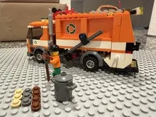 LEGO CITY: Recycle Truck (7991)-Gently used, 100% Complete 2 replaced parts