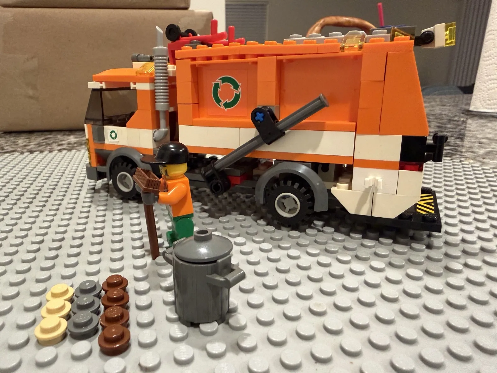 LEGO CITY: Recycle Truck (7991)-Gently used, 100% Complete 2 replaced parts