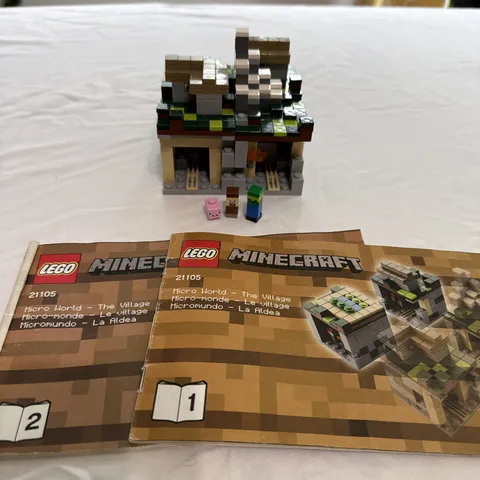 LEGO Minecraft: Micro World - The Village (21105) Complete (see Description)