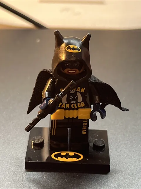 LEGO Batman Fan Club Girl Mini Figure Batfan 71020 Batman Movie