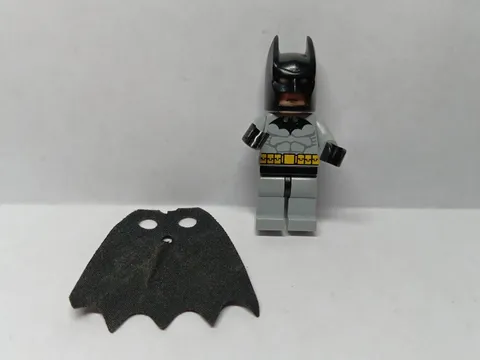 LEGO LIGHT BLUISH GRAY SUIT ORIGINAL BATMAN MINIFIGURE BAT001 7780 7779 7782