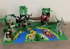 LEGO Island Series Jungle Set Islanders Minifigure