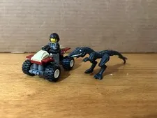 LEGO 7473 Dino Attack Street Sprinter vs Mutant Lizard Near Complete