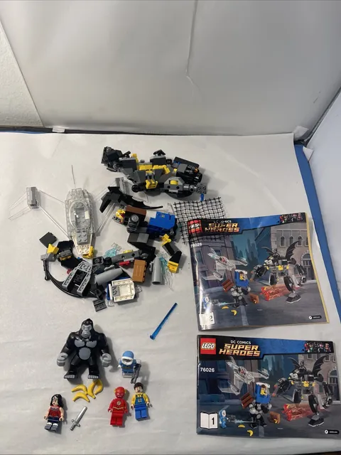 Lego DC Super Heros Gorilla Grodd Goes Bananas w/ 5 Mini-Figs No Batman As-Is