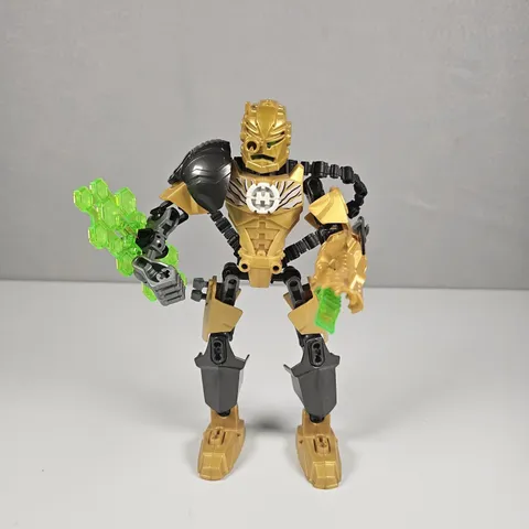 LEGO Hero Factory Rocka Gold Hero Figure w/ Weapons & Shield #6202