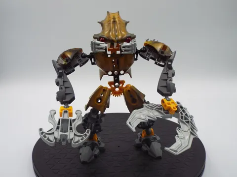 LEGO BIONICLE BARRAKI CARAPAR (8918) COMPLETE FIGURE **NO SQUID AMMO**