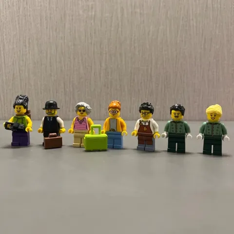 LEGO ONLY Minifigure 10297 Boutique Hotel Icons Modular Buildings 2022 