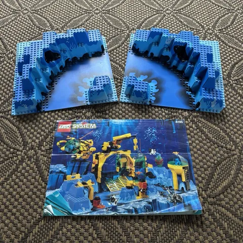 Vintage LEGO Set 6195 Base Plates Aquazone Neptune Discovery Lab Manual Included