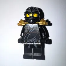 LEGO NINJAGO Cole ZX Minifigure - Gold shoulder piece