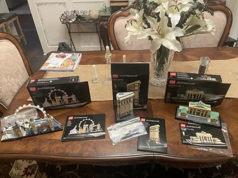 LEGO Architecture bundle London 21034 flatiron 21023 brandenburg gate 21011