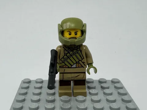 LEGO Star Wars Resistance Trooper SW0892 Minifigure Blaster 75202 Green Helmet