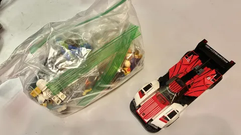 Lego Minifigure Bundle + 76916 Lego Speed Champions Porsche 963