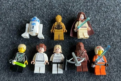 LEGO Star Wars Minifigures Set of 8 Leia Luke Obi Wan
