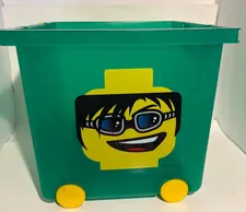 LEGO Green Plastic Storage Container Bin Cube Box Bucket Wheels & Handles 2010