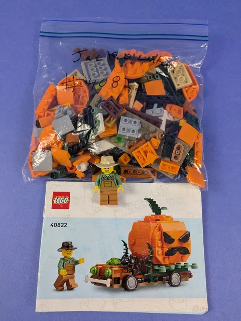 LEGO Holiday & Event Jack-O'-Lantern Pickup Truck 40822 Complete Set Pre-Owned