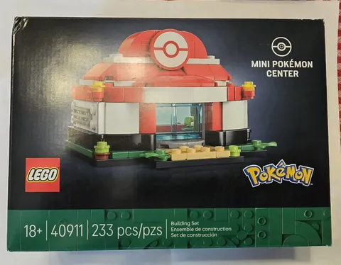 LEGO Mini Pokemon Center set 40911 - New Sealed in Box 
