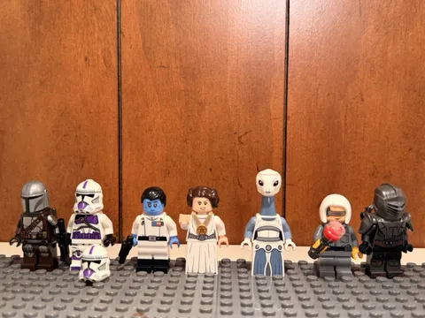 LEGO Star Wars Minifigure Lot – 7 Assorted Characters, Plastic