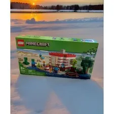 LEGO Minecraft The TNT House 21275 Building Set 287 Pieces Ages 8+