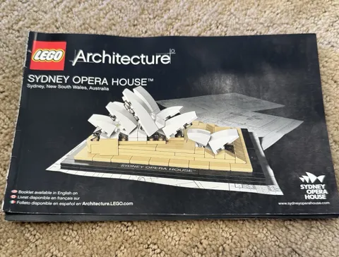 LEGO Architecture Sydney Opera House 21012 (Retired Set) ***READ***