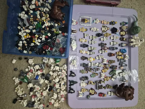 Large Lego Star Wars Minifigure Lot Variety And Some Parts + 100 Droid lot