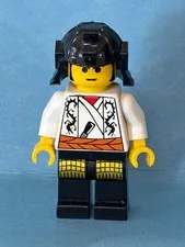 LEGO Castle Minifig cas206 - Ninja Shogun - Light Scratches/Crack On One Side