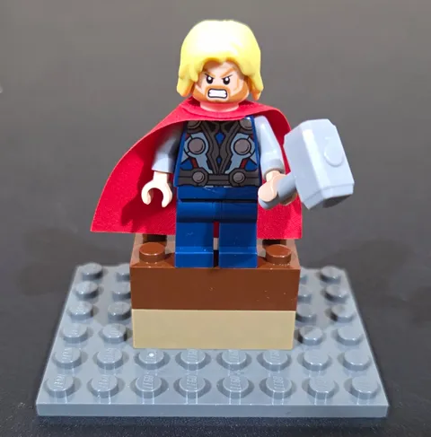 LEGO Thor Minifigure w/ Hammer, Red Cape & Blonde Hair, Age 5+ (Thor Set)