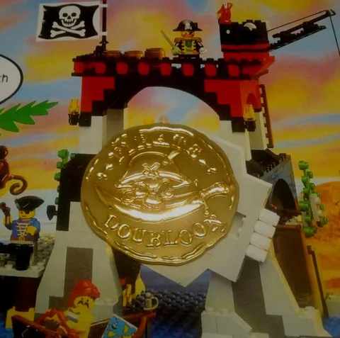⭐(1×)Lego Pirates RARE Gold Doubloon Coin⭐