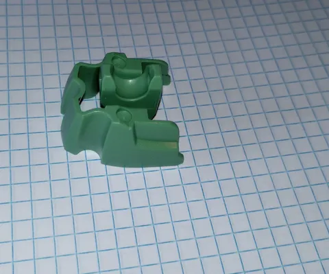 1 Bionicle or Large Figure Sand Green Foot Piece, Genuine Lego 87841 retired