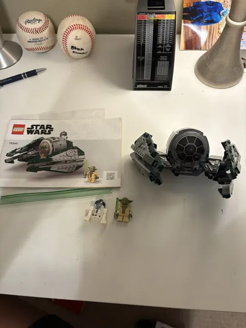 LEGO Star Wars 75360 Yoda's Jedi Starfighter NO BOX 253pcs w/ Yoda & R2-D2