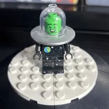 Lego Flying Saucer Costume Fan Minifigure Collectible Series 26 71046 CMF