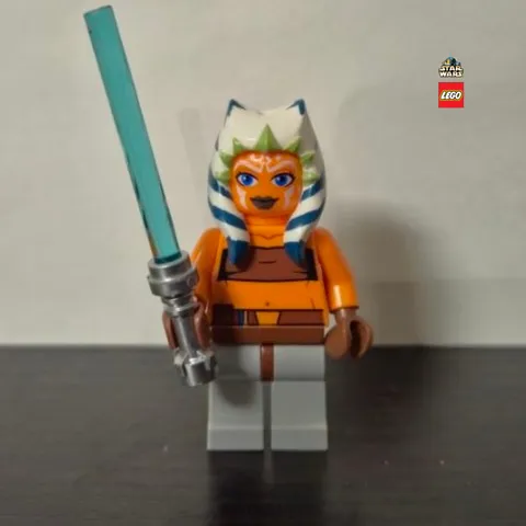 LEGO Ahsoka Tano Minifigure sw0192 Clone Wars Star Wars 7675 7751