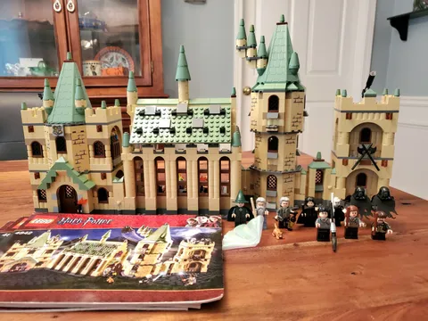 LEGO 4842 Hogwart's Castle 100% Complete with Manual & 11 Minifigs NO BOX