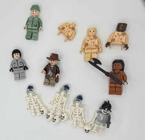 LEGO Minifigure Indiana Jones Lot Of 10 +