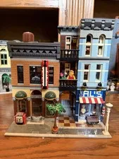 LEGO Creator Expert Modular Buildings Detective's Office 10246 no box or manual