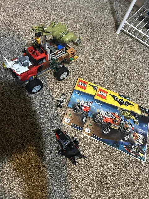 LEGO Batman Movie 70907 Killer Croc Tail-Gator Batman 460pcs 2017 99% complete