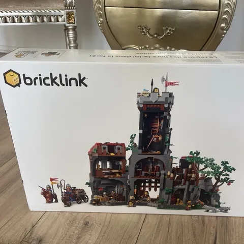 LEGO BrickLink 25th Anniversary 910057 Outlaw Forest Den 2618 pcs 18+