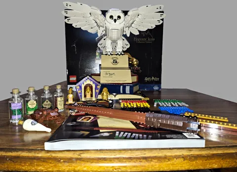 LEGO Harry Potter Hogwarts Icons Collectors' Edition 76391