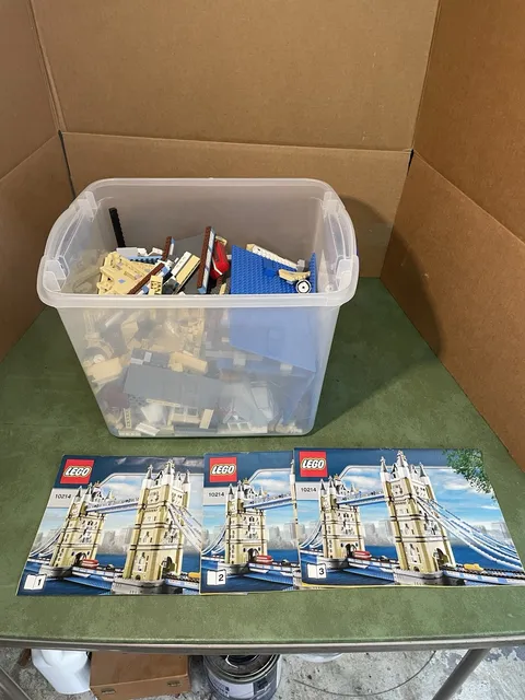 LEGO Tower Bridge 10214 w/ Instructions