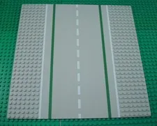 LEGO Light Gray 32x32 Straight Road Baseplate 10"