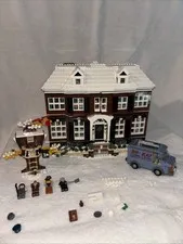 LEGO Home Alone 21330  Set  + Minifigures