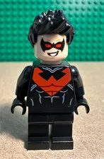 LEGO DC Super Heroes Batman 2 Nightwing Red Eyes Minifigure sh0085 Set 76011