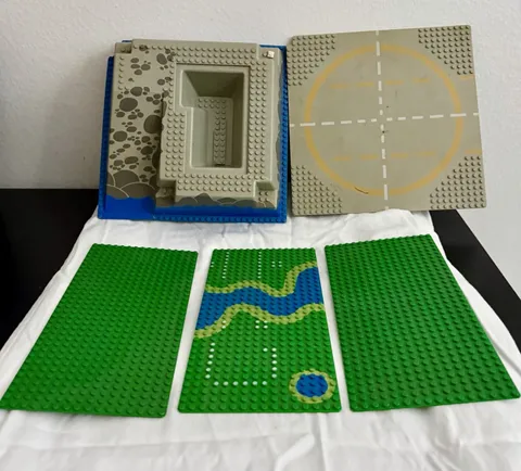 VTG Lego Base Plates - LOT of 5. *See Description For Full Detail Details.*