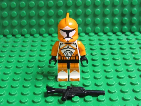 LEGO Star Wars Bomb Squad Clone Trooper Minifigure 7913 BQ31