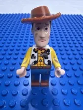 LEGO Woody Minifigure Dirt Stains Disney Toy Story 7596 Rare